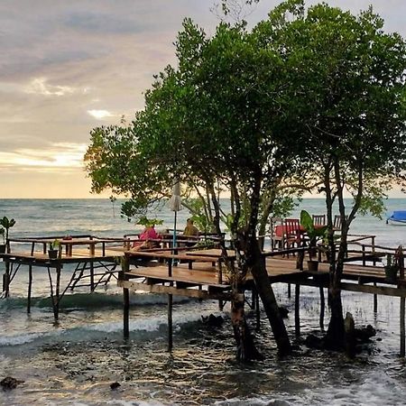 ฺbay Yard Hut Hotel Ко Чанг Екстериор снимка