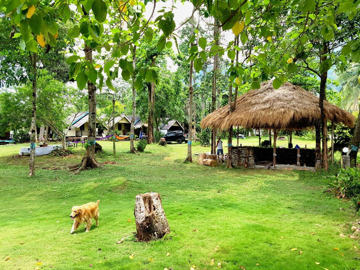 ฺbay Yard Hut Hotel Ко Чанг Екстериор снимка